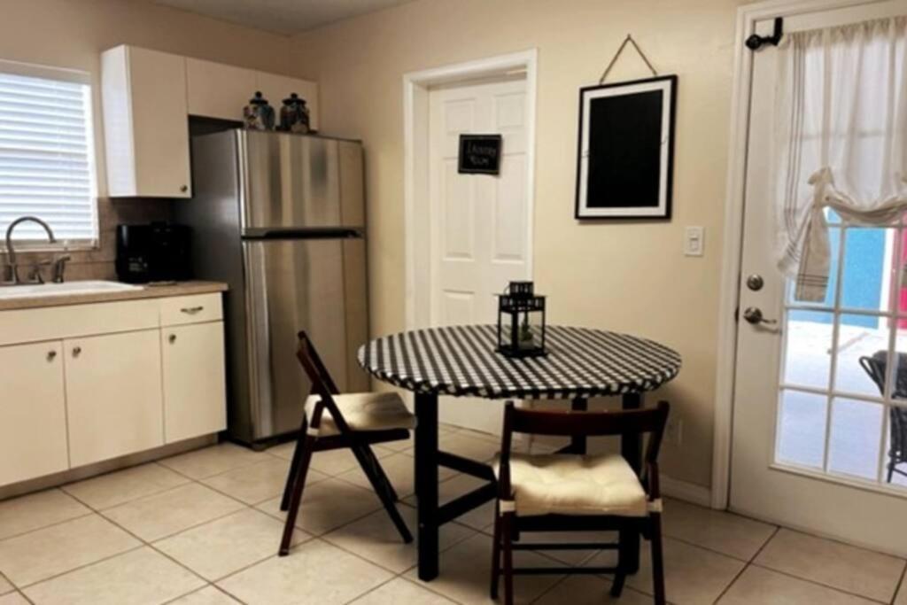 House Close To Downtown, Airport, Raymond James Stadium, And Many More Places Тампа Экстерьер фото