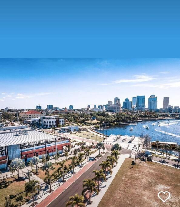 House Close To Downtown, Airport, Raymond James Stadium, And Many More Places Тампа Экстерьер фото
